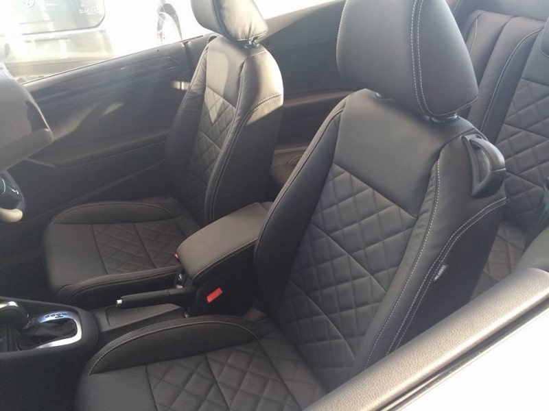 VW Golf 1 min